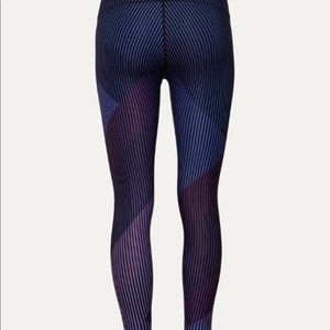 Peloton multi colored reversible tights -L